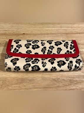 Baekaard Cheetah Print 10x5” Leather Clutch w/Bright Red Trim NEW